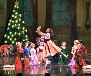 The Yorkville Nutcracker stars talented local dancers in an NYC-centric version of the classic tale. Photos by Rosalie O'Connor