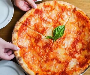 Family-friendly restaurants near Rockefeller Center: Serafina Pizza