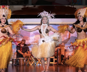 hula and fire dancers at Wantilan Luau 