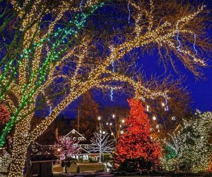 Peddlar's Village christmas lights at night Inexpensive Winter Weekend Getaways for NYC-Area Families