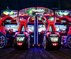 Image of arcade games at Dave and Buster'd - Best Fun Restaurants for Kids' Birthdays