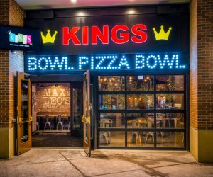 Kings Bowl and PIzza is one of the kid-friendly restaurants in Chicago