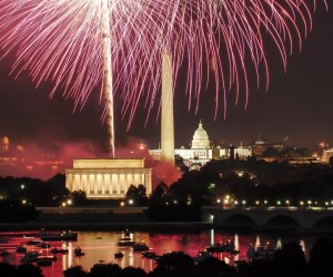 4th of July fireworks over the DC monuments and memorials