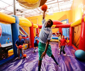 An Ultimate Guide to Indoor Playgrounds in and Near Los Angeles