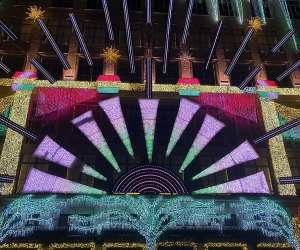 Rockefeller Center: Saks Fifth Avenue's Light Show
