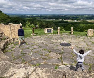 20 Roadside Attractions Near Chicago You Must See Horseshoe Mound Preserve Galena Illinois