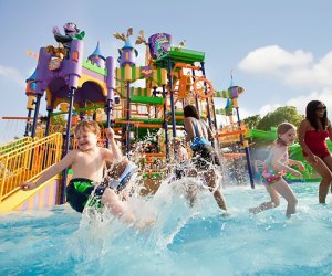 kids splash in water park