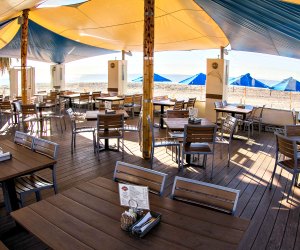best things to do in Santa Barbara: shoreline beach cafe