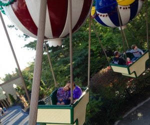 Image of kiddie ride from 8 New England theme parks that are great for families.