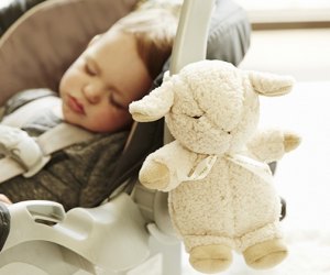 Baby registry must-haves in NYC: Sleep Sheep on the go