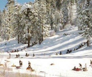 Spots for Sledding and Snow Tubing near Los Angeles: Snowdrift Snow Tubing Park