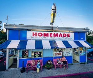 Snowflake is an Riverhead institution and one of our favorite ice cream parlors in Long Island