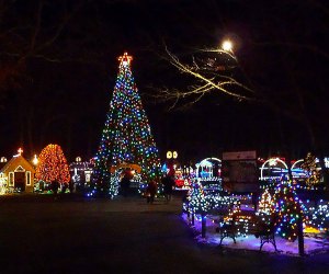 Things To Do in NJ this Weekend: Holiday Lights, Friendsgiving, Cirque Christmas | MommyPoppins ...