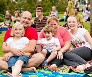 Families enjoy Sunday in the park at Discovery Green. Photo courtesy of Discovery Green.