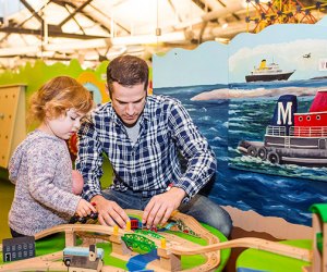 Image of parent and child at Children's Museum of New Hampshire