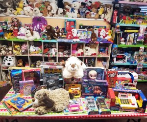 Used baby best sale toys store