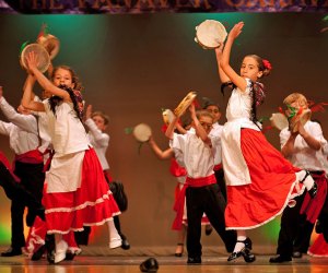 Students can participate in a host of  dance forms at Vanaver Caravan camps.