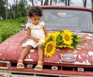 Von Thun Farms sunflower photo op