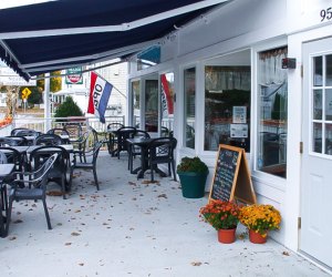 Photo of the patio of When Pigs Fly restaurant in Connecticut.