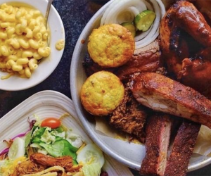 Family-friendly restaurants in Times Square: Virgil's Real Barbecue in Times Square