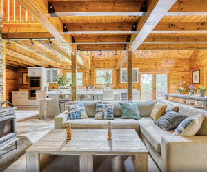 This Log House in the heart ofthe  Hudson Valley is perfect for multiple families, a  large family get-together or a birthdaygetaway!