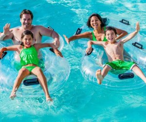 14 Outdoor Water Parks In New England Mommypoppins Things To Do With Kids