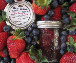 Go strawberry picking in New Jersey, then turn your fruit into strawberries and jam