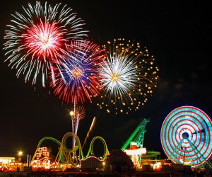 4th of July Fireworks: Willdwood's celebration includes a parade, live music, and spectacular fireworks. Photo courtesy of the Greater Wildwoods Tourism Authority.