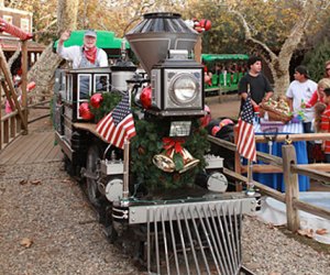 Irvine Park Christmas Train 2022 Irvine Park Railroad Christmas Train | Mommypoppins - Things To Do In Los  Angeles With Kids