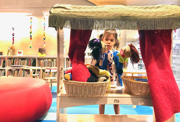 20 Indoor Places To Play For Free In Nyc Mommypoppins Things