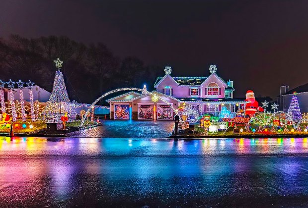 Christmas Light Installation Figure 8 Island NC