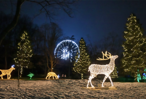 Inexpensive Winter Weekend Getaways from NYC: Winter Festival of Lights