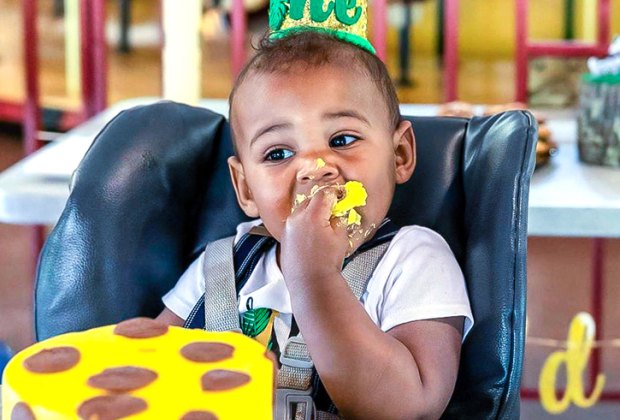 Safari-themed parties are all the rage with babies who love animals. 