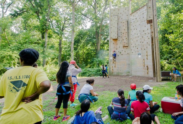 Adventure Parks, Zip Lines, and Ropes Courses Near NYC Alley Pond Adventure Course.