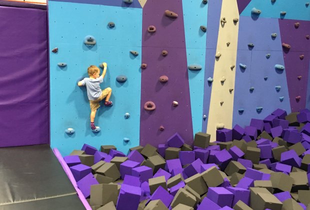 Bounce In To Altitude Trampoline Park In Katy Mommypoppins Things To Do In Houston With Kids