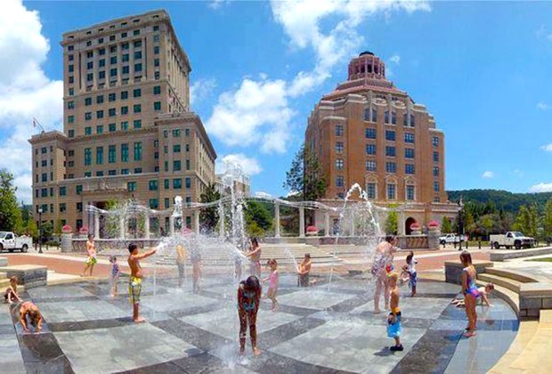 Cool off in the heart of downtown Asheville at Splasheville.