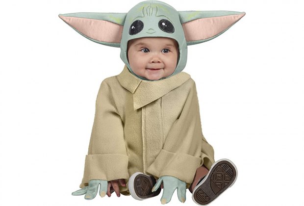 Kids' Halloween Costume Ideas: Baby Yoda