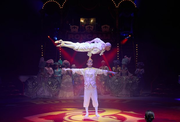  Best Christmas and Holiday Shows in NYC : Big Apple Circus: Journey to the Rainbow