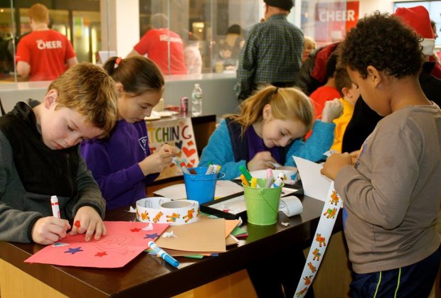 How and Where to Volunteer With Kids Around Boston