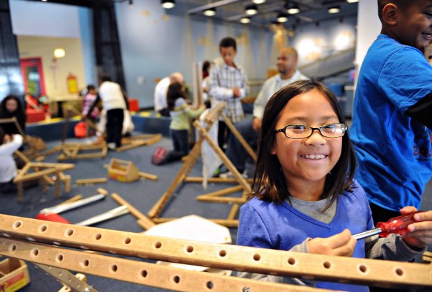 When Kids Get in Free at Chicago Museums, Zoos, and Parks Build and design your own structure using real tools in the Chicago Children's Museum's Skyline exhibit. Photo courtesy of Chicago Children’s Museum