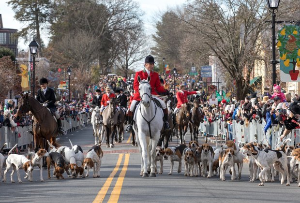 Christmas Towns and Santa's Villages: Middleburg, VA