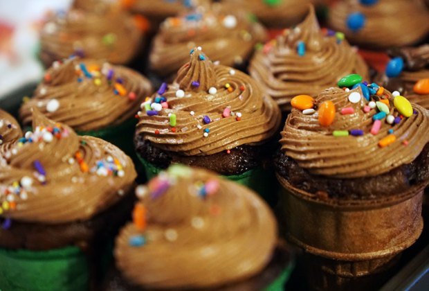 Birthday Cake Ideas for a Kids' Birthday Party: Eat the wrapper, when you bake it in a cone!