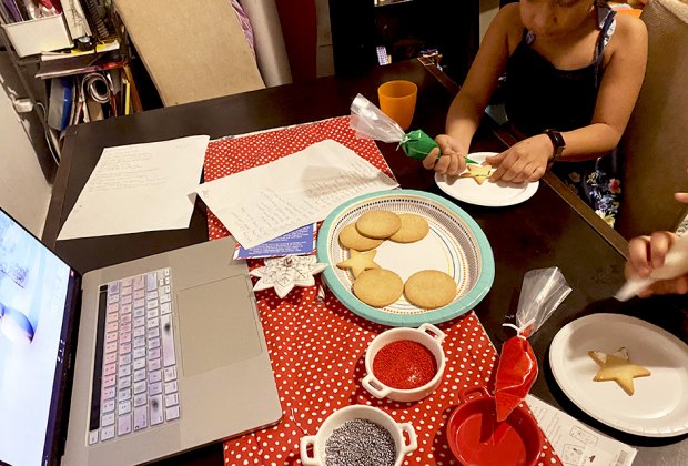 Cookie decorating Christmas Traditions covid