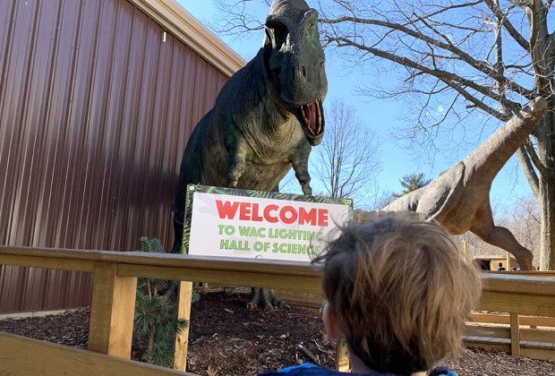 New Dinosaur Exhibit at The Center for Science, Teaching and Learning | MommyPoppins - Things to