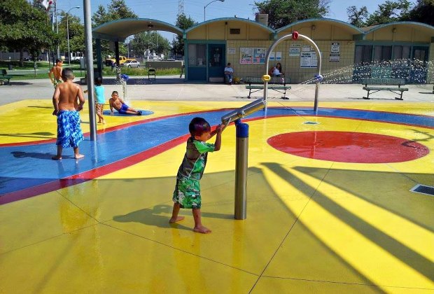 The Coolest Free Splash Pads and Spraygrounds in LA: Dalton Park Splash Pad.