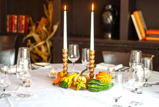 Image of table with autumn decoration - Restaurants open on Thanksgiving in CT