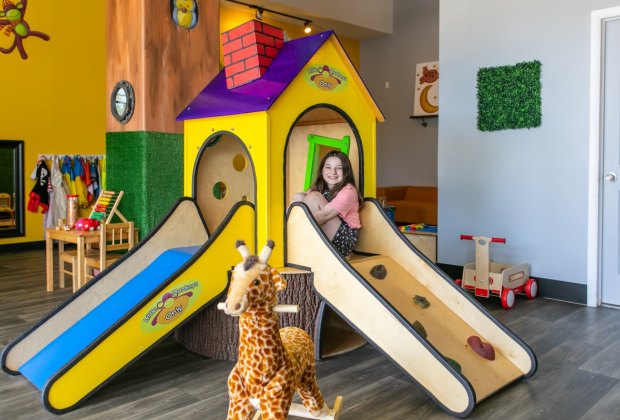 Picture of a little girl at Purple Monkey Playroom, an indoor play space near Chicago