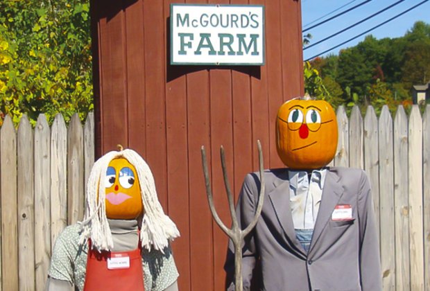 Image of Pumpkintown USA's American Gothic tribute - Fall Bucket List