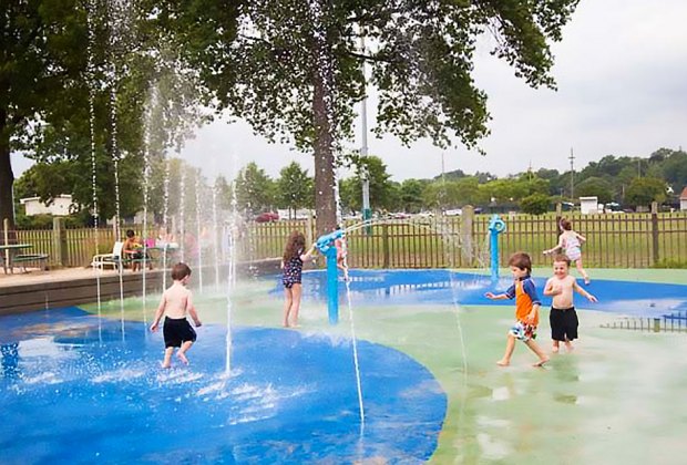 Splash pad in Westchester at Harbor Island Park