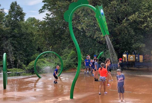 15 Philly Playgrounds With Shade To Keep Kids Cool Mommypoppins Things To Do In Philadelphia With Kids